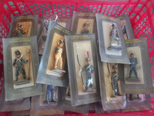 LOT DE 30 SOLDATS DE PLOMB