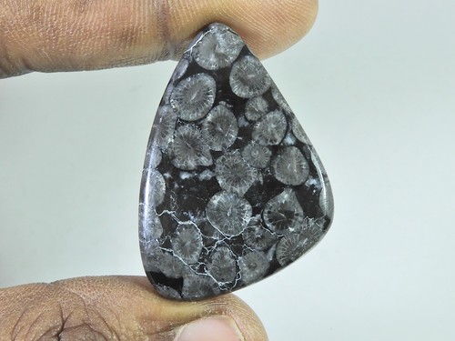 52cts cabochon fantaisie - cabochon,