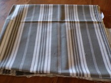 Toile a matelas  a rayures grises  et blanches ( ref 11 )