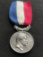 Superbe Médaille Attribuée