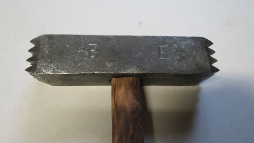 Ancienne boucharde tailleur - boucharde, de
