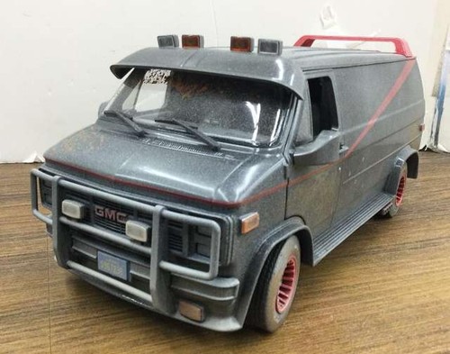 Greenlight 1983 gmc - greenlight,
