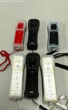 6 Nintendo Wii Remotes