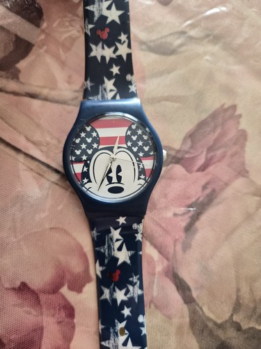 Montre mickey mouse officielle - montre,