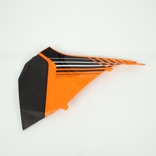 Cache latéral gauche origine