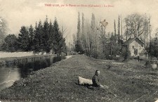 CPA Thiéville (14) : la Dives près Saint-Pierre-sur-Dives (Saint Pierre en Auge)