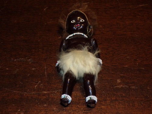 Ancienne petite poupée