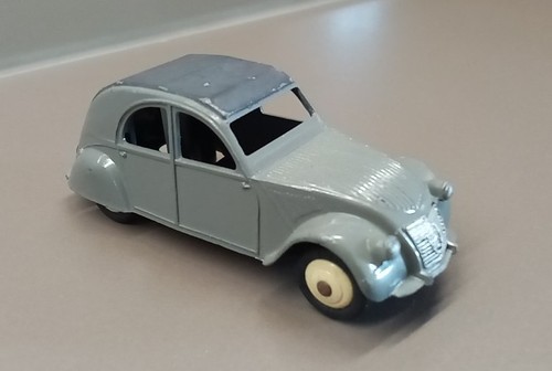 Citroën 2cv dinky toys - 2cv,