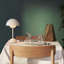 Lampe portable FLOWERPOT VP9 MG bleu Panton & Tradition lampe de table...