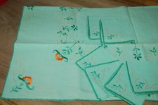 Ancienne nappe  brodée  de