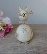 Figurine chat beige en métal