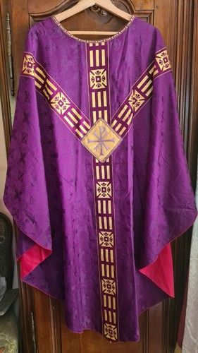 Chasuble violette - chasuble,