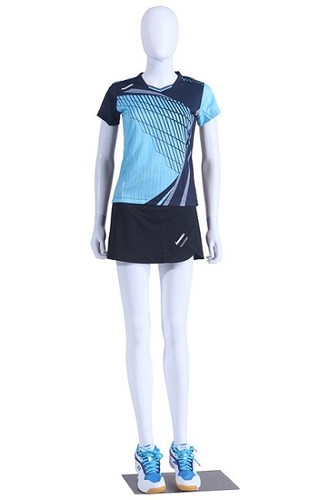 Mannequin vitrine neuf avec - de,