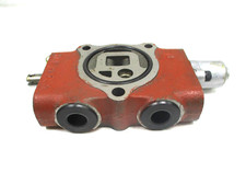 68461-70170 GENUINE OEM KUBOTA MINI EXCAVATOR SPOOL VALVE SECTION KH-66