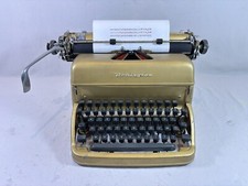 Machine à écrire Remington