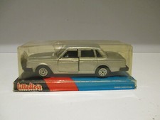 VOLVO 264 Gris silver