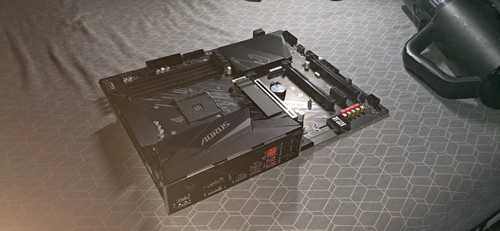 Carte mère gigabyte b550 - carte,