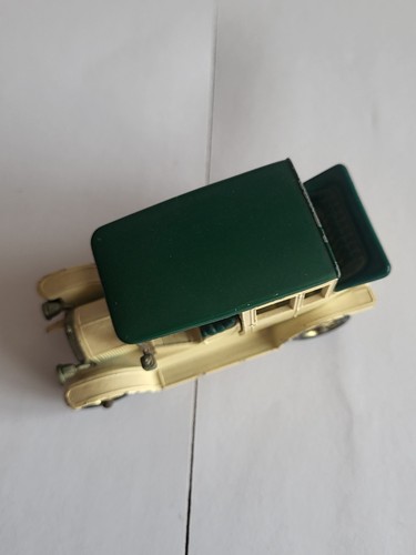 Lesnay voiture miniature - lesnay,