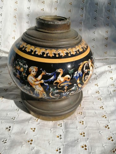 Ancien réservoir lampe à - de,