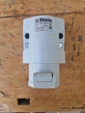 Prise de Courant Saillie 2