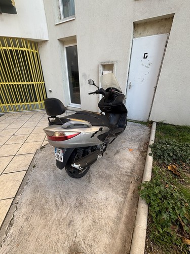 Scooter 125 suzuki burgman - 125,
