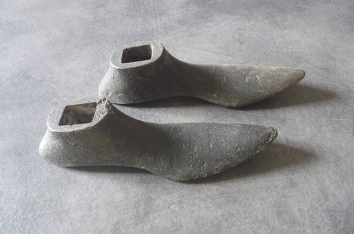 Paire forme chaussure jg - paire,