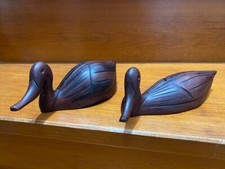 LOT 2 CANARDS EN BOIS