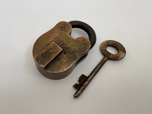 Ancien cadenas laiton avec - en,