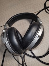 Denon AH-D2000 High Performance Over-Ear Headphones - Black used