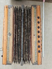 Accordéon début XXe avec 3 clés et 10 boutons - Accordéon ancien