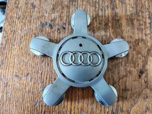 Centre roue audi 8r0601165 - roue,
