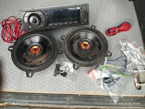 Autoradio 45w enceintes 25w - +,