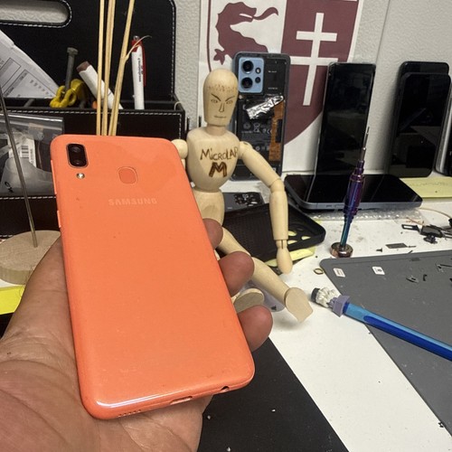 Samsung galaxy a20e - a20e, Écran