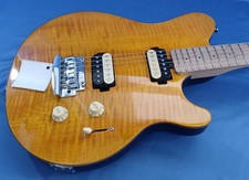 [Sterling by MUSIC MAN] AX3FM-M1 Axis guitare électrique avec étui souple uti...