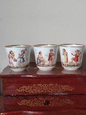 Tasses à café en porcelaine