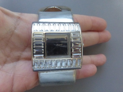 Montre guess cadran - guess, 4x4cm