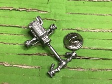 pins MOTEUR de VOITURE
