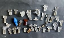 LOT 32 ANTIQUE GLASS AND CRYSTAL PERFUME BOTTLE CAP COTY LALIQUE