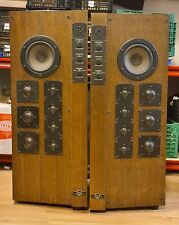 PAIR OF SPEAKERS. I DO LAB2. WOODEN BOX. 40-200 W. GERMANY. 1985.