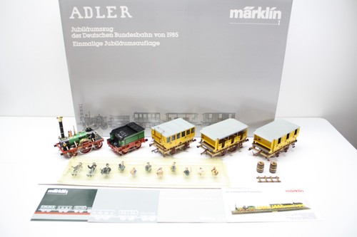 Locomotive train miniature - train,