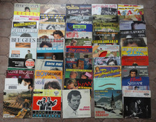 LOT (8) DE 50 DISQUES VINYLES