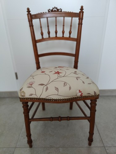Chaise ancienne style