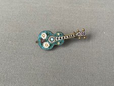Broche en micro mosaïque en
