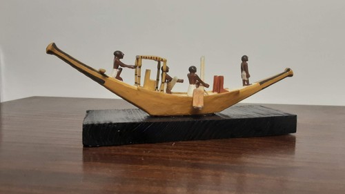 Réplique une maquette - réplique,