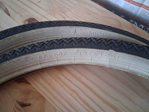 Pneus michelin 75 neuf - pneus,