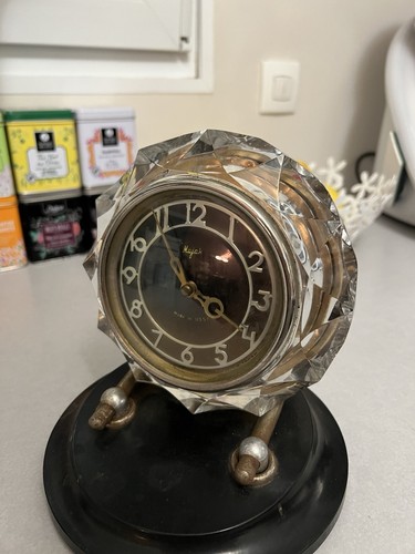 Horloge réveil soviétique