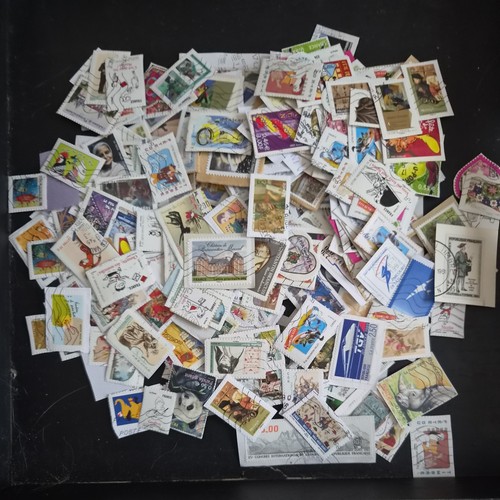 Gros lot 350 timbres - lot,