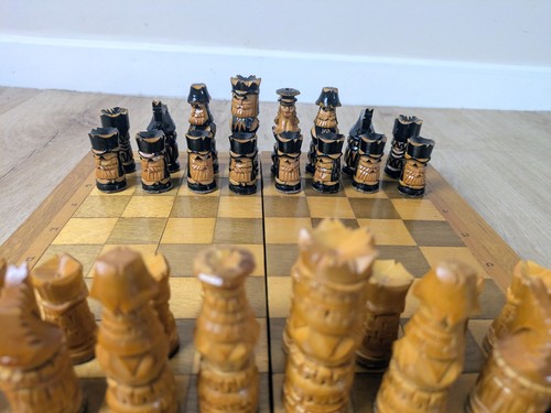Jeu échecs vintage en - :jeu, bois