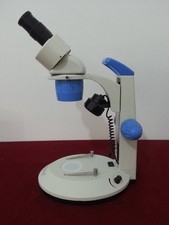 loupe binoculaire 2 eclairages