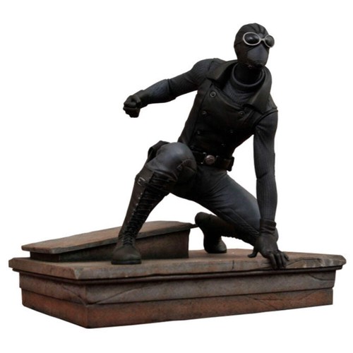Statue costume noir marvel - statue,